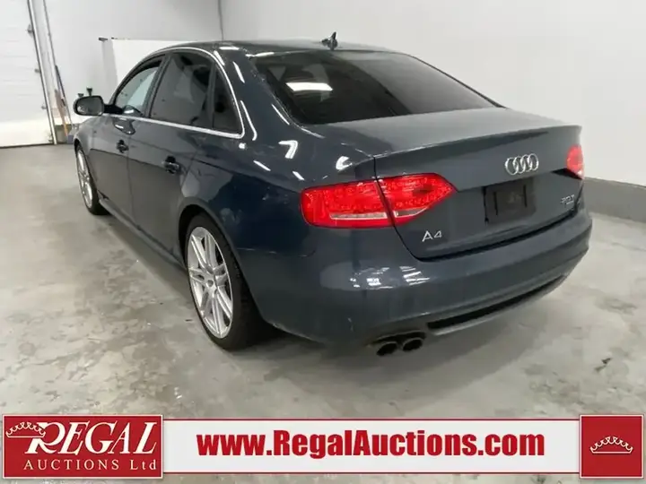 Audi A4 2011 photo 4