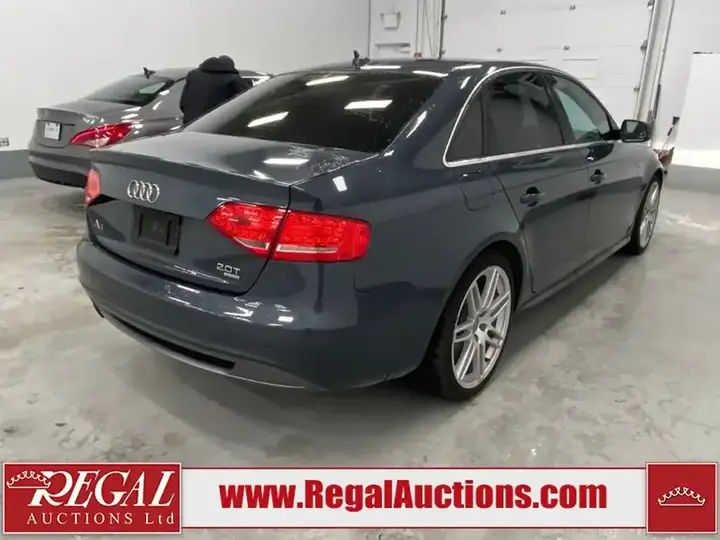 Audi A4 2011 photo 3