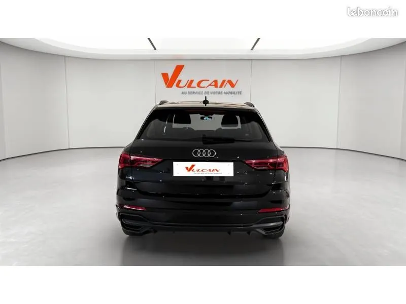 Audi Q3 2021 photo 3