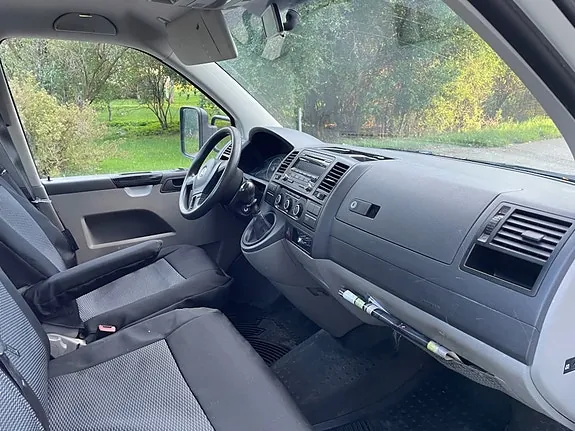 Volkswagen Transporter 2015 photo 2
