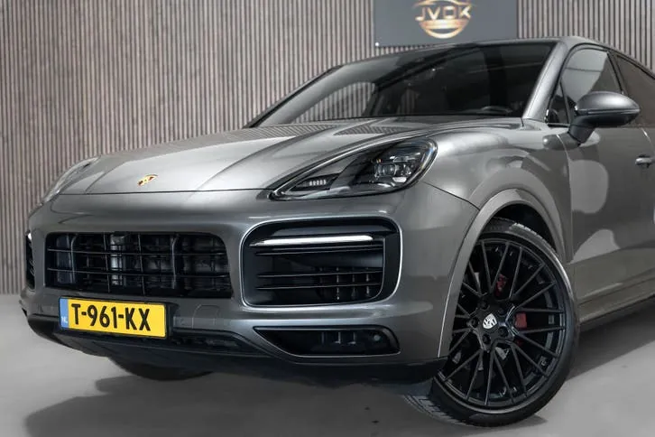 Porsche Cayenne 2022 photo 2
