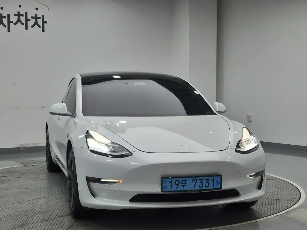 Tesla Model 3 2020 photo 4