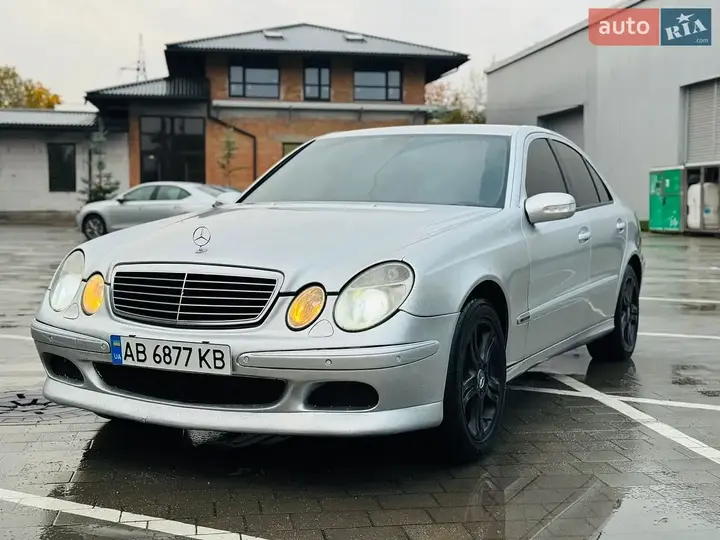 Mercedes-Benz E-Class 2006 photo 4