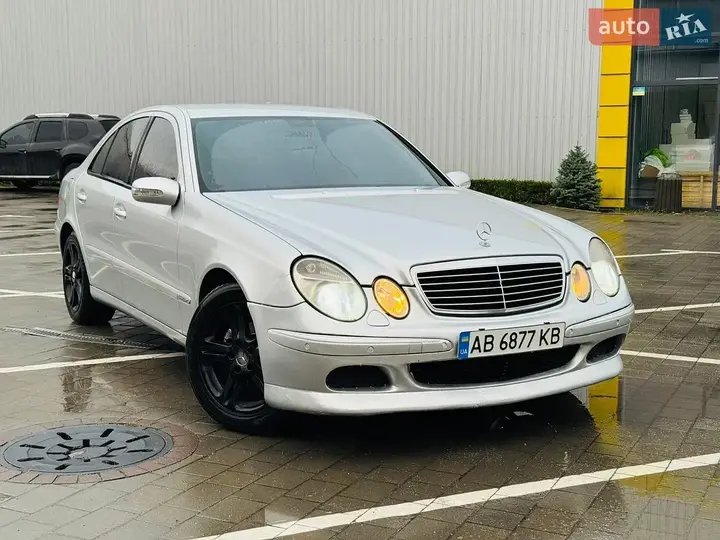 Mercedes-Benz E-Class 2006 photo 3