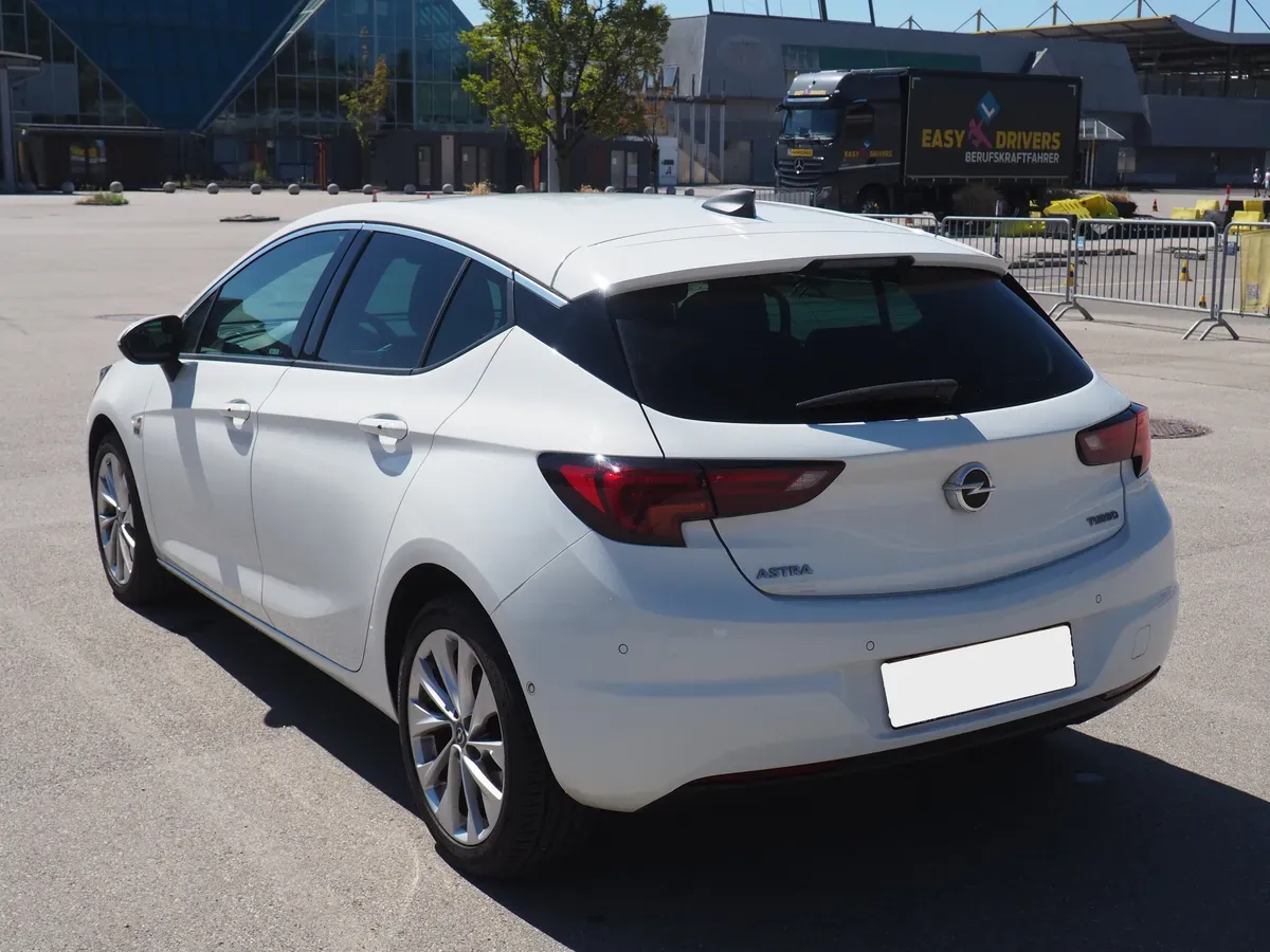 Opel Astra 2016 photo 3