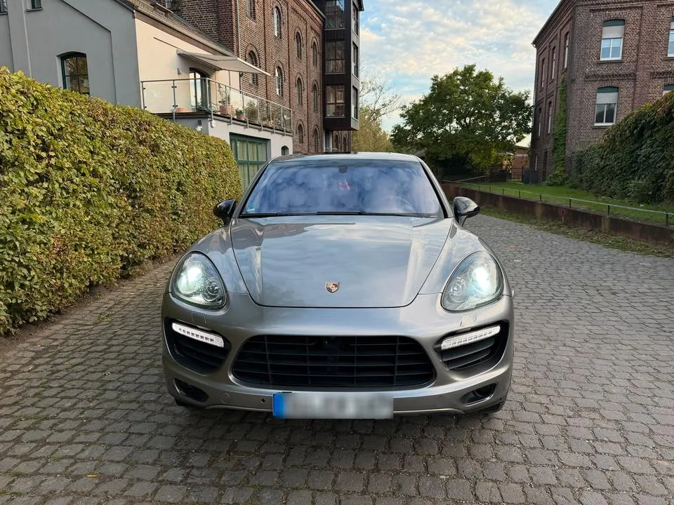 Porsche Cayenne Turbo