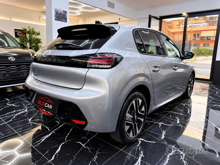 Peugeot 208 2025 photo 3