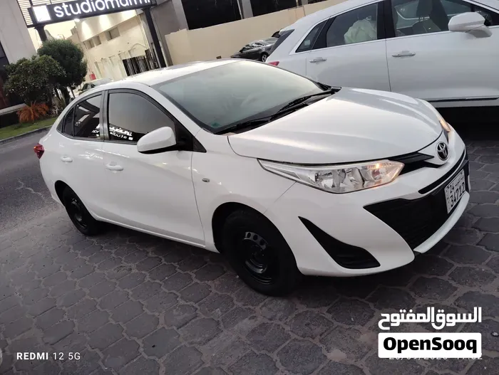 Toyota Yaris 2019 photo 2