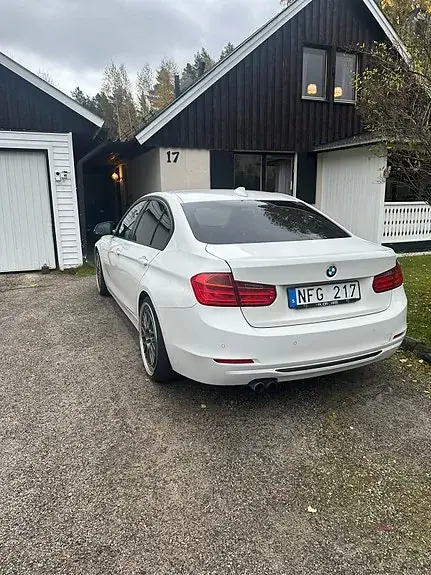 BMW 328I 2013 photo 4
