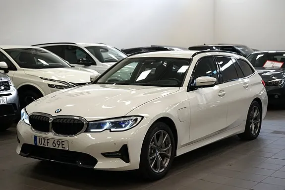BMW 330E 2021 photo 2