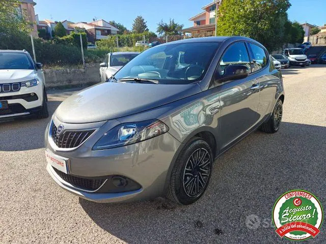 Lancia Ypsilon 2021 photo 2