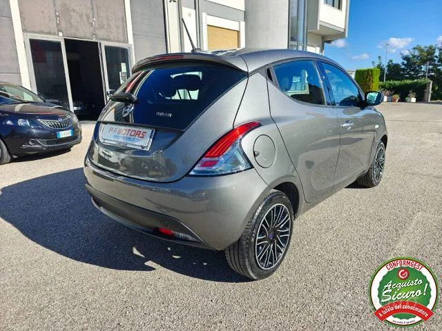Lancia Ypsilon 2021 photo 5