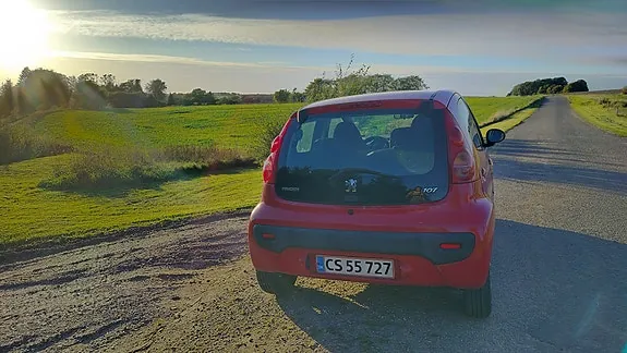 Peugeot 107 2010 photo 4