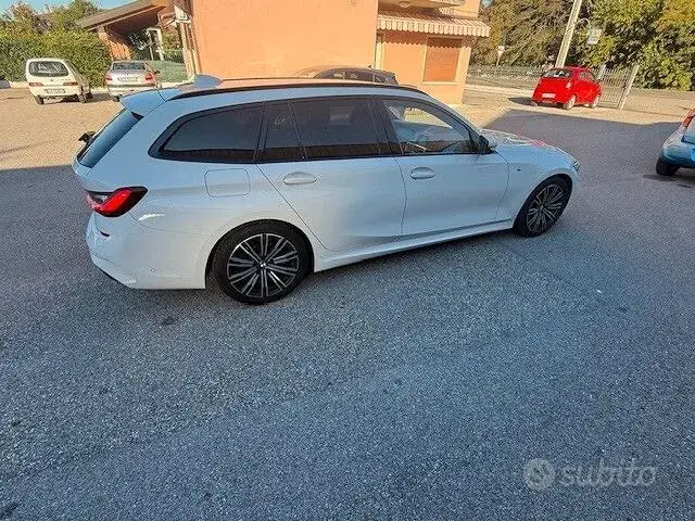 BMW 318 2021 photo 3
