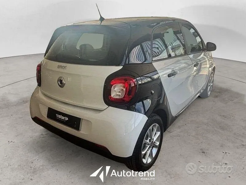 Smart Forfour 2019 photo 2