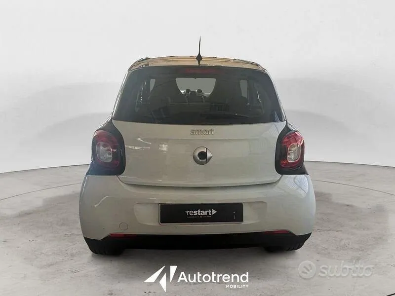 Smart Forfour 2019 photo 4