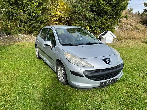 Peugeot 207 2007 photo 2