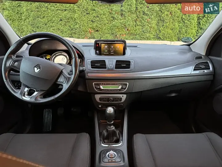 Renault Megane 2016 photo 2