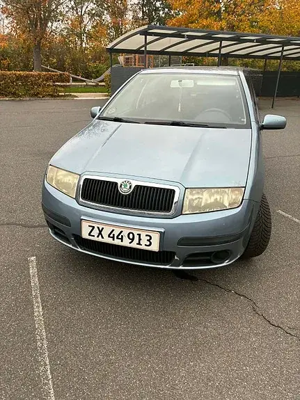 Skoda Fabia 2007 photo 2