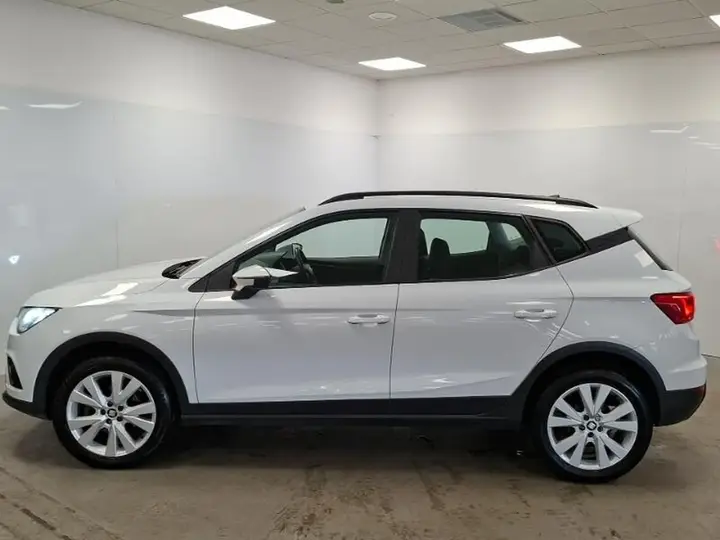 Seat Arona 2019 photo 4