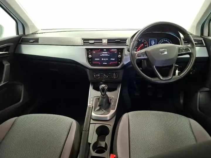Seat Arona 2019 photo 3