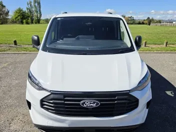 Ford Transit 2026 photo 4