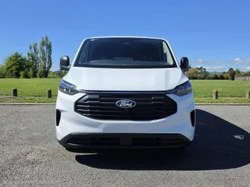 Ford Transit 2026 photo 3