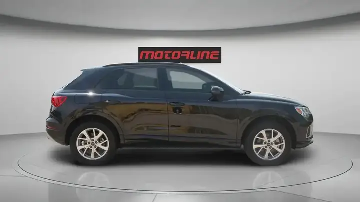 Audi Q3 2022 photo 5