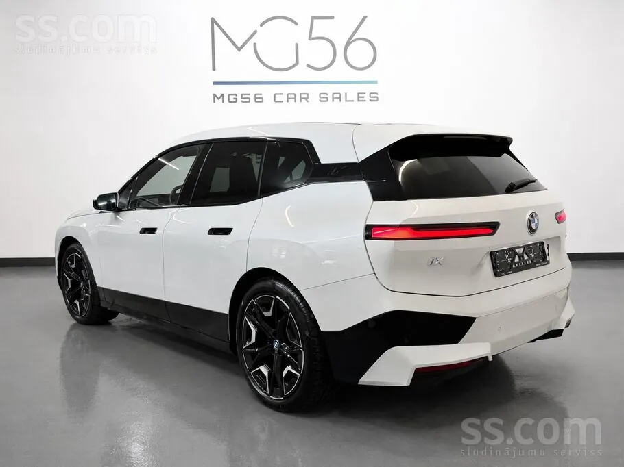 BMW Ix 2023 photo 3