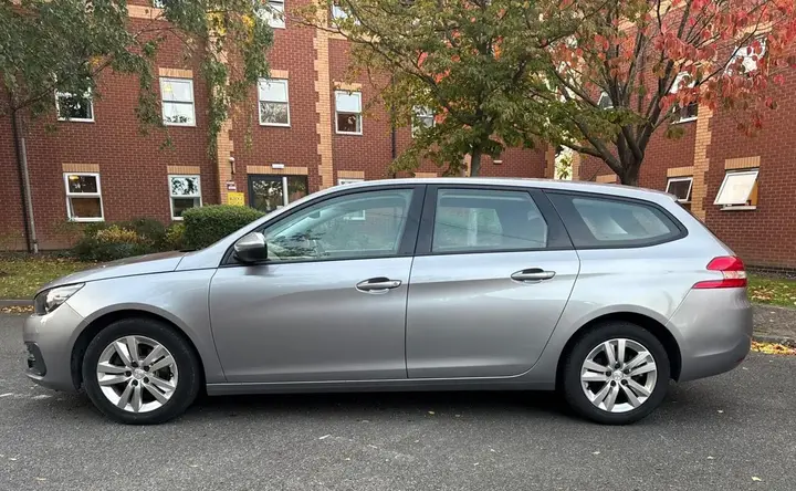 Peugeot 308 Sw 2019 photo 4