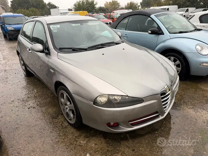 Alfa Romeo 147 2007 photo 2