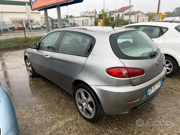 Alfa Romeo 147 2007 photo 5