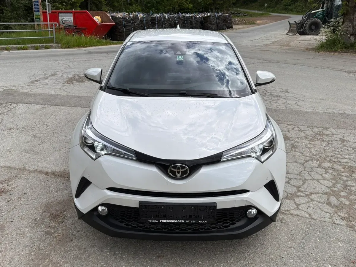 Toyota C-Hr 2017 photo 3