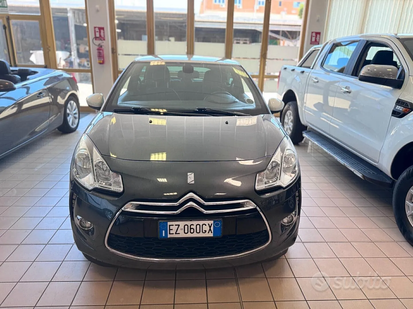 DS Automobiles Ds3 2015 photo 2