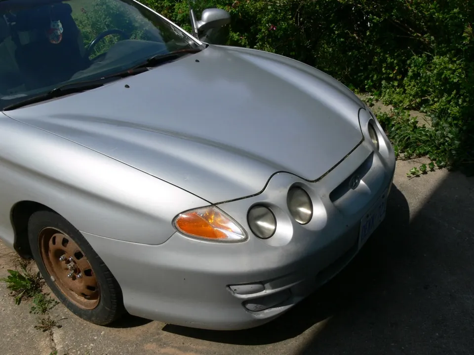 Hyundai Tiburon 2000 photo 5