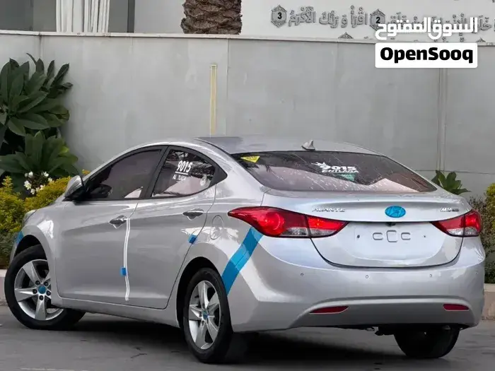 Hyundai Avante 2012 photo 3