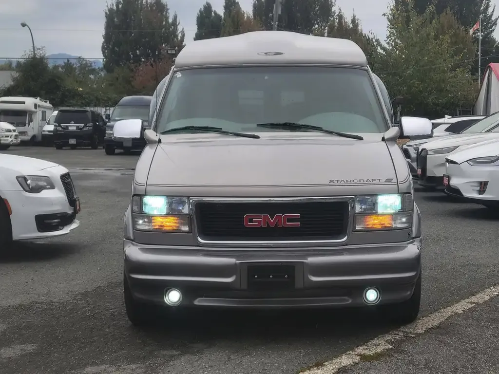 Chevrolet Astro 1997 photo 2