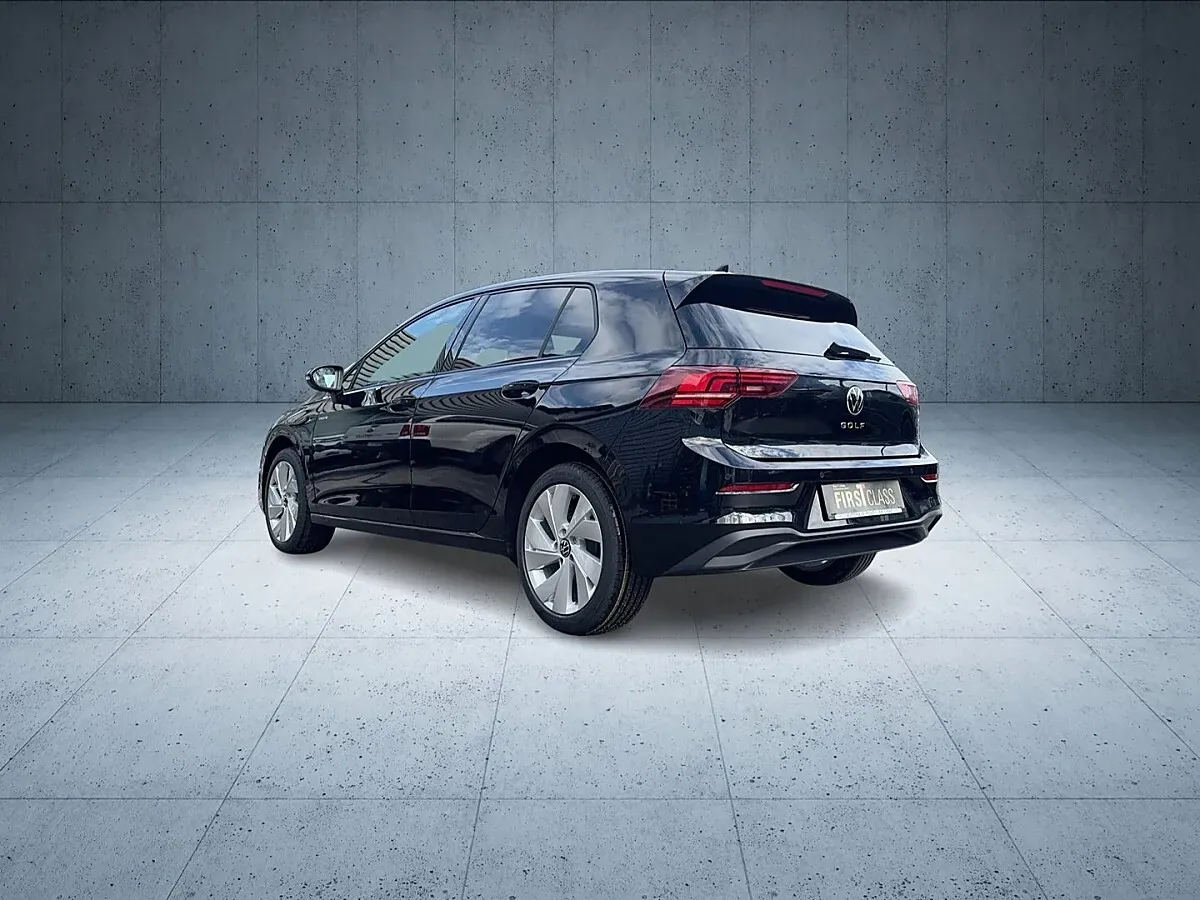 Volkswagen Golf 2026 photo 3