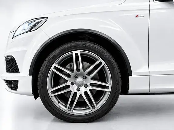 Audi Q7 2014 photo 3