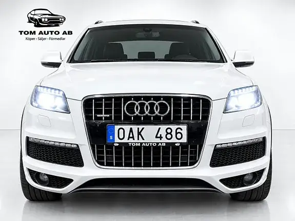 Audi Q7 2014 photo 2
