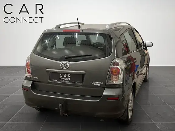 Toyota Corolla Verso 2006 photo 3