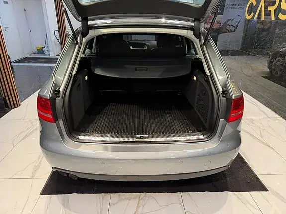 Audi A4 2012 photo 5
