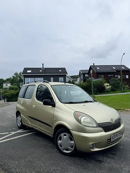 Toyota Yaris Verso