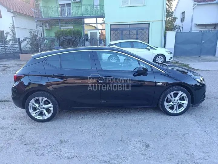 Opel Astra K 2017 photo 4