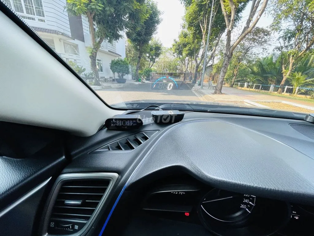 Mazda 3 2018 photo 4