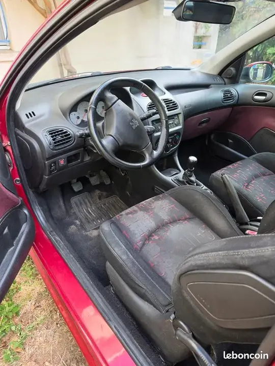 Peugeot 206 2005 photo 3