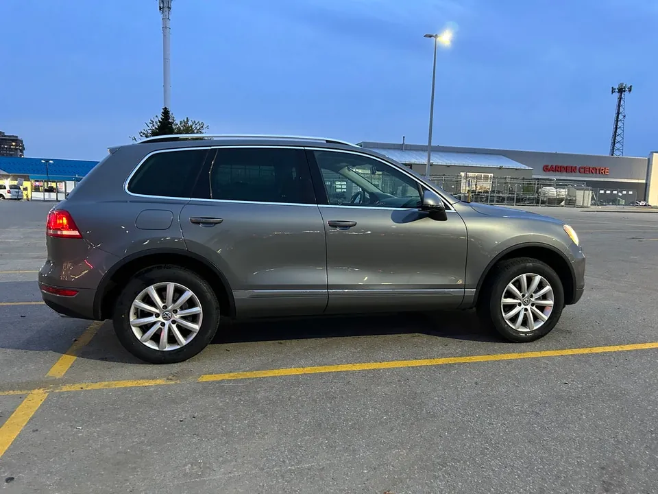Volkswagen Touareg 2014 photo 2