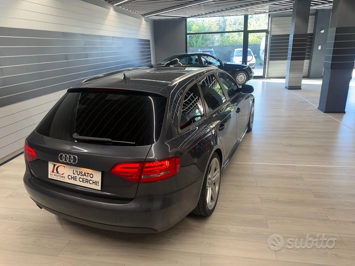 Audi A4 Avant 2010 photo 4