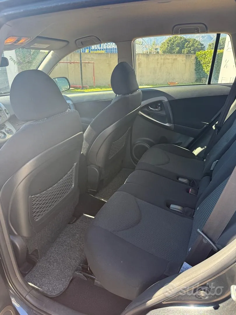 Toyota Rav4 2006 photo 3