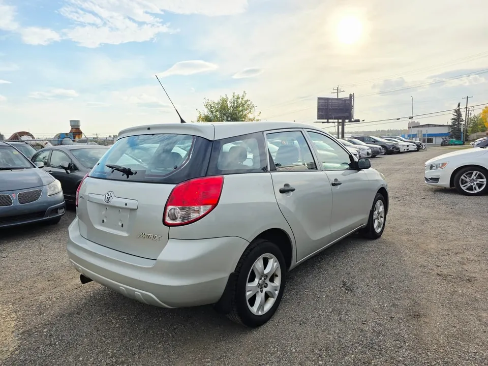 Toyota Matrix 2004 photo 4